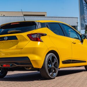 Fahrzeugfolierung Berlin Folienprinz Futurewrap Gloss Sunflower Yellow 04