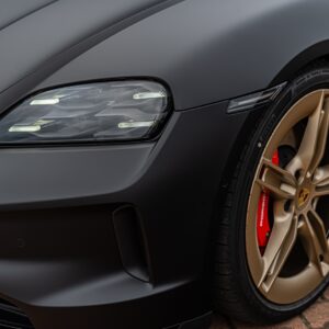 Fahrzeugfolierung Berlin Folienprinz Porsche Taycan Gts Futurewrap Ppf Schwarzmatt 01